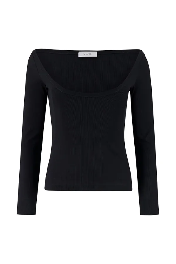 Deep Scoop Blouse in Black