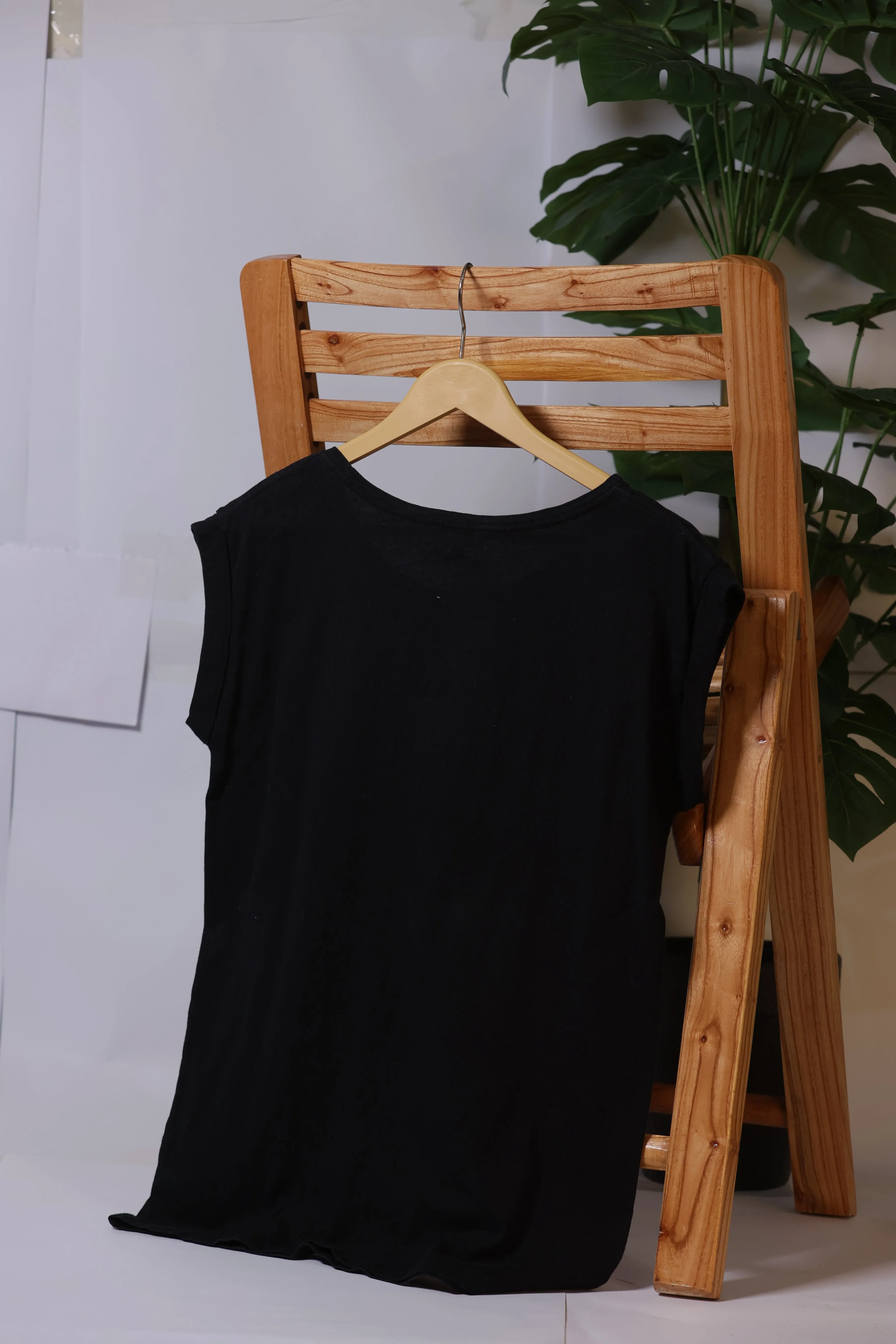 Sleeveless T-shirt By New Look