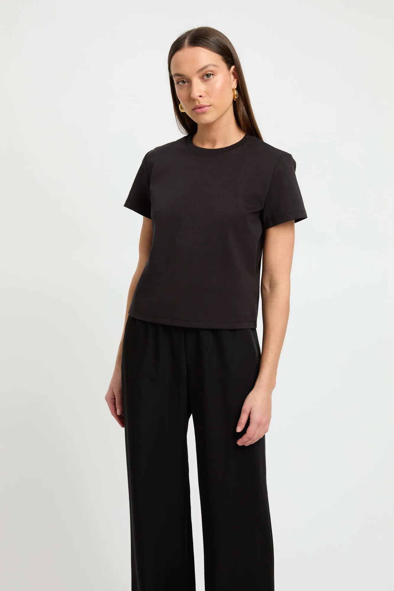 Staple Cropped Tee